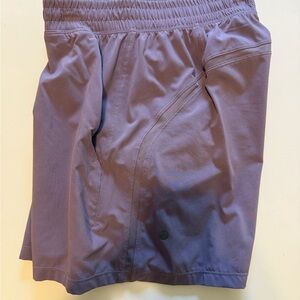 lululemon athletica Men's Athletic Shorts in Dusky Lavender